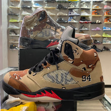 Load image into Gallery viewer, Pre-owned Supreme Jordan 5
